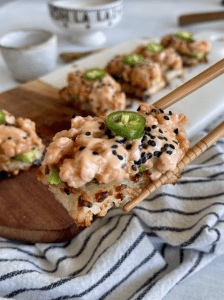 Spicy salmon rice cakes